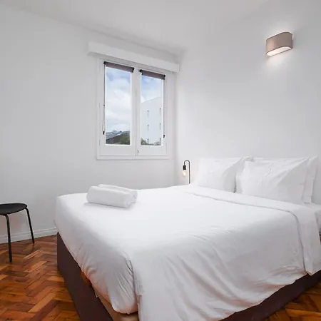 - Host & Chill * Понта-Делгада