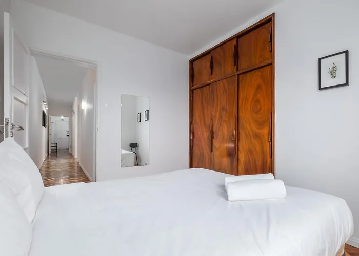 Διαμέρισμα - Host & Chill