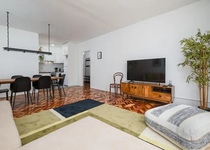 Διαμέρισμα - Host & Chill *