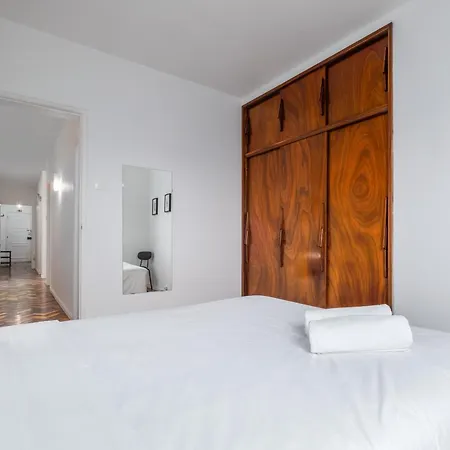 Apartament Vercity - By Host & Chill